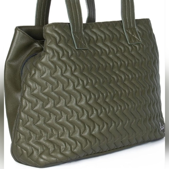 Lug Tempo VL Classic Quilted Beautiful Carryall Olive Camo Tote - Picture 3 of 7